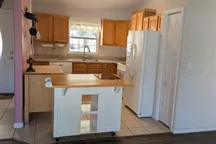 108 Twin Lake Cir, Umatilla, FL 32784 - Photo 17