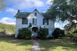 180 E 3rd Ave, Pierson, FL 32180 - Photo 1