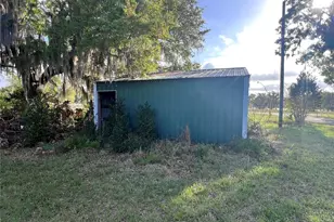 180 E 3rd Ave, Pierson, FL 32180 - Photo 3