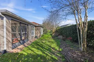 207 Heywood Terrace, Deland, FL 32724 - Photo 9