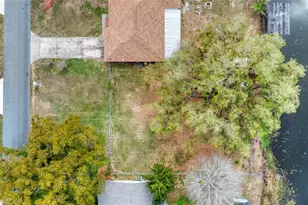 27727 Lois Dr, Tavares, FL 32778 - Photo 5