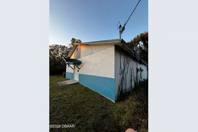 227 W Voorhis Avenue, Deland, FL 32720 - Photo 5