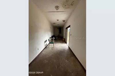 227 W Voorhis Avenue, Deland, FL 32720 - Photo 13