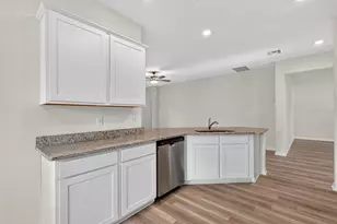 897 Picasso Ave, Deltona, FL 32725 - Photo 17