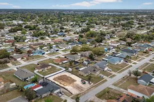 2833 Corrigan Dr, Deltona, FL 32738 - Photo 3