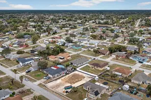 2833 Corrigan Dr, Deltona, FL 32738 - Photo 5