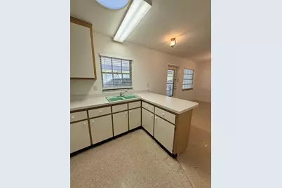 135 W Minnesota Avenue #8, Deland, FL 32720 - Photo 11