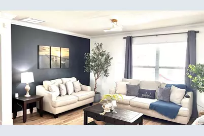 914 Guadalupe Drive, Orange City, FL 32763 - Photo 5