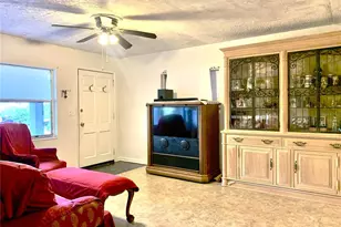 701 S Delaware Ave, Deland, FL 32720 - Photo 3