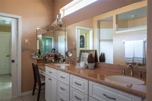 20801 Queen Alexandra Dr, Leesburg, FL 34748 - Photo 17