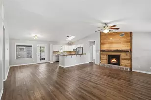 2009 Umbrella Tree Dr, Edgewater, FL 32141 - Photo 11