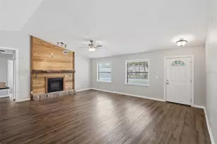 2009 Umbrella Tree Dr, Edgewater, FL 32141 - Photo 13