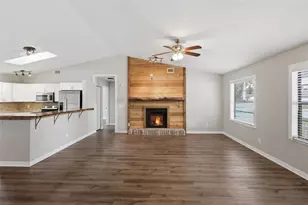 2009 Umbrella Tree Dr, Edgewater, FL 32141 - Photo 7