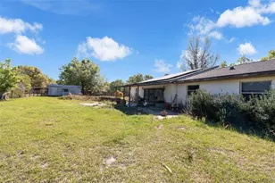 475 E New York Ave, Orange City, FL 32763 - Photo 23