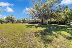 475 E New York Ave, Orange City, FL 32763 - Photo 25