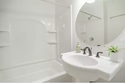 121 Leon Avenue, Deland, FL 32720 - Photo 11