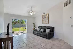 2727 Gramercy Dr, Deltona, FL 32738 - Photo 7
