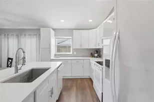 205 S Sparkman Ave, Orange City, FL 32763 - Photo 7