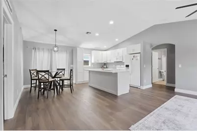 205 S Sparkman Avenue, Orange City, FL 32763 - Photo 5