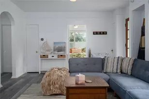 520 Desoto, De Leon Springs, FL 32130 - Photo 5