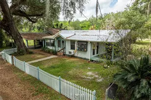 5560 Park Ave, De Leon Springs, FL 32130 - Photo 1