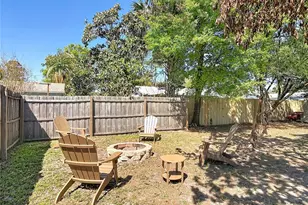 624 W New York Ave, Lake Helen, FL 32744 - Photo 3
