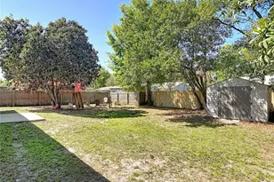 624 W New York Ave, Lake Helen, FL 32744 - Photo 37