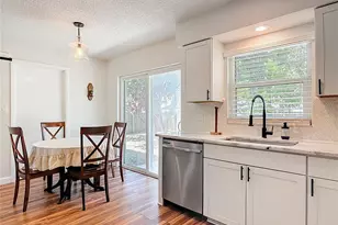 624 W New York Ave, Lake Helen, FL 32744 - Photo 15