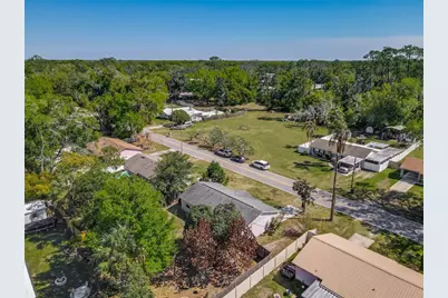 624 W New York Avenue, Lake Helen, FL 32744 - Photo 43
