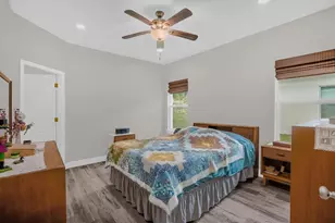 250 S Virginia Ave, Deland, FL 32724 - Photo 11