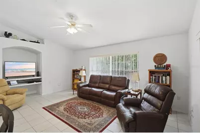 1028 Collins Avenue, Orange City, FL 32763 - Photo 9