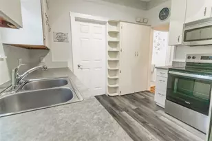 321 W Pennsylvania Ave, Deland, FL 32720 - Photo 17