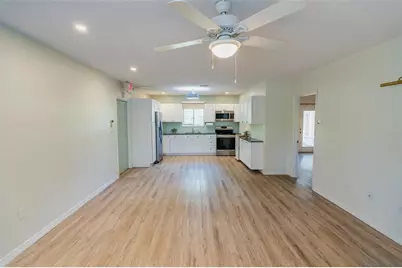 321 W Pennsylvania Avenue, Deland, FL 32720 - Photo 9