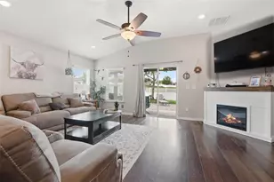 656 Carya Ct, Deland, FL 32724 - Photo 7