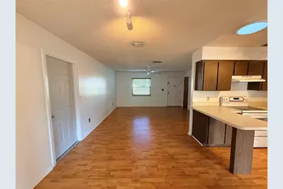 303 N Boundary Avenue, Deland, FL 32720 - Photo 9