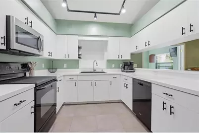 731 Edgewild Court, Orange City, FL 32763 - Photo 15