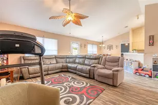 2431 Weatherford Dr, Deltona, FL 32738 - Photo 5