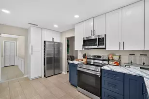 327 London Rd, Daytona Beach, FL 32117 - Photo 9