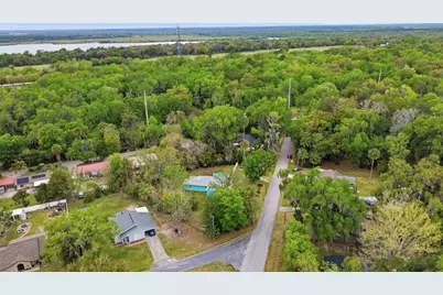 460 Alhambra Avenue, De Leon Springs, FL 32130 - Photo 5