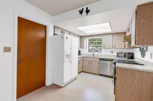 805 E 11th Ave, New Smyrna Beach, FL 32169 - Photo 11