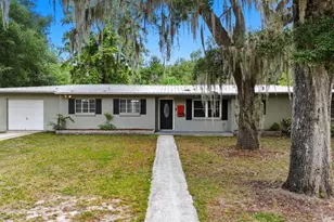 130 SW Peach St, Keystone Heights, FL 32656 - Photo 1