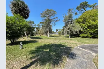 576 Pelican Bay Drive, Daytona Beach, FL 32119 - Photo 7