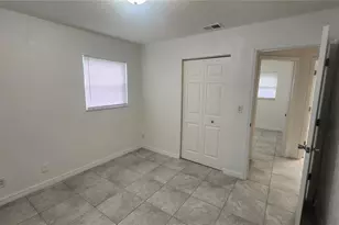 1079 N Gertrude Ct, Daytona Beach, FL 32117 - Photo 17