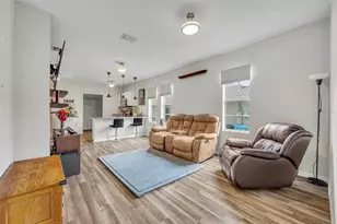 4248 Minoso St, Orlando, FL 32811 - Photo 5