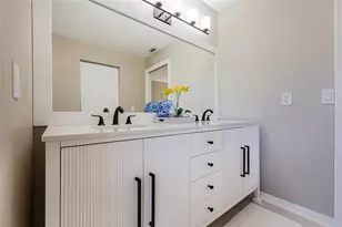 9 Slipper Flower Path E, Palm Coast, FL 32164 - Photo 9