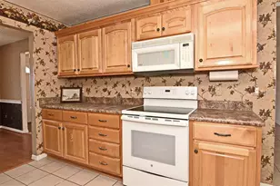 736 Trafalgar St, Deltona, FL 32725 - Photo 7