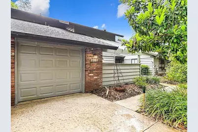 902 Village Green Road #2, Deland, FL 32720 - Photo 3