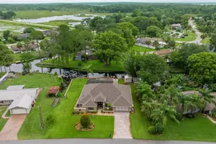 36 SE Chinica Dr, Summerfield, FL 34491 - Photo 3