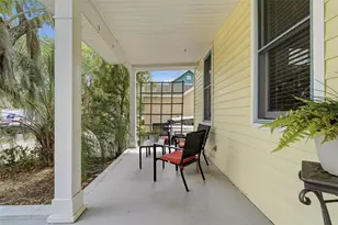 318 N Colonial Ct, Deland, FL 32720 - Photo 3