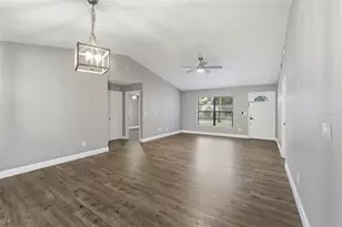 3211 Yule Tree Dr, Edgewater, FL 32141 - Photo 9